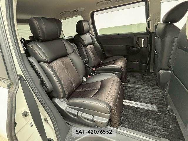 Nissan ELGRAND 2016-07 7500456-5
