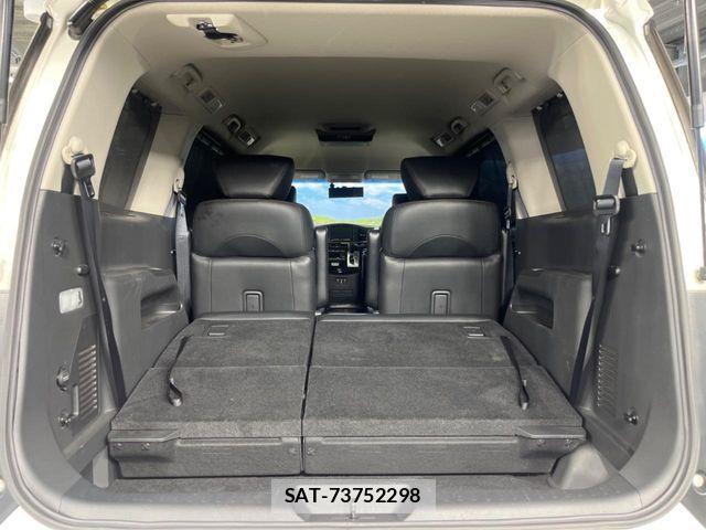 Nissan ELGRAND 2016-08 7500458-10