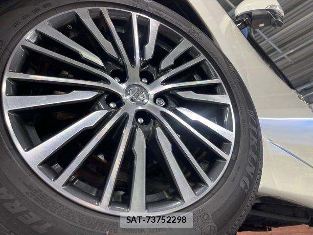 Nissan ELGRAND 2016-08 7500458-13