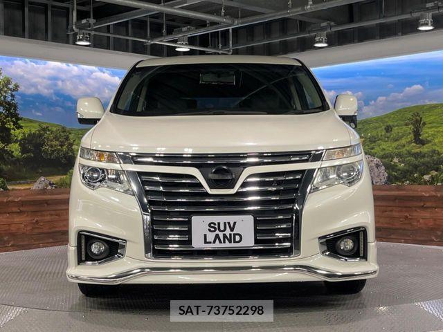 Nissan ELGRAND 2016-08 7500458-14