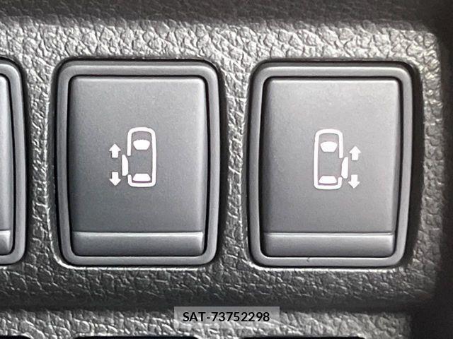 Nissan ELGRAND 2016-08 7500458-4