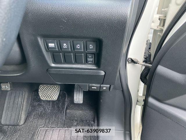 Nissan ELGRAND 2011-06 7500459-7