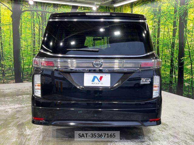Nissan ELGRAND 2016-05 7500460-16