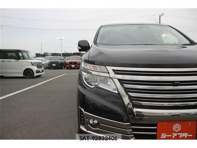 Nissan ELGRAND 2019-03 7500457-11