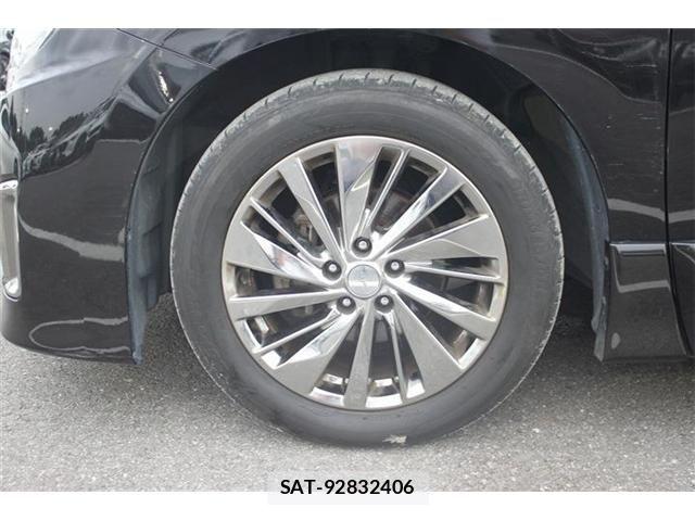 Nissan ELGRAND 2019-03 7500457-17