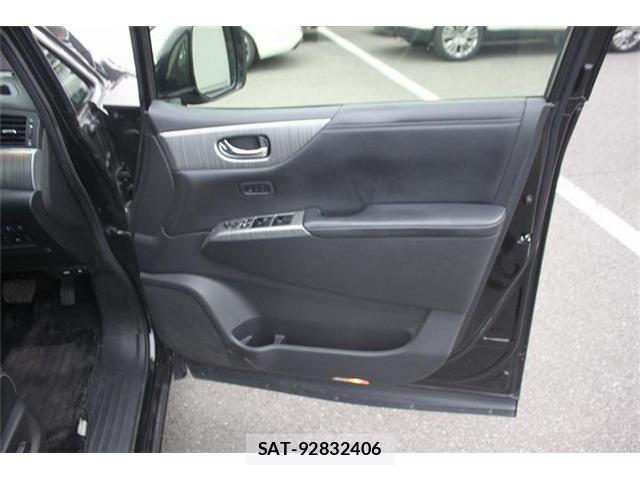 Nissan ELGRAND 2019-03 7500457-24