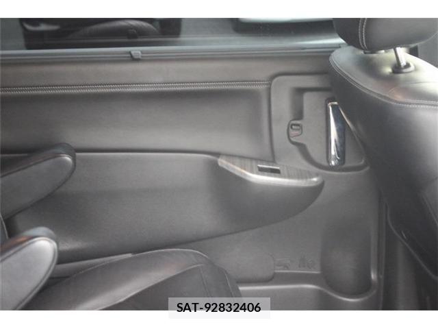 Nissan ELGRAND 2019-03 7500457-28
