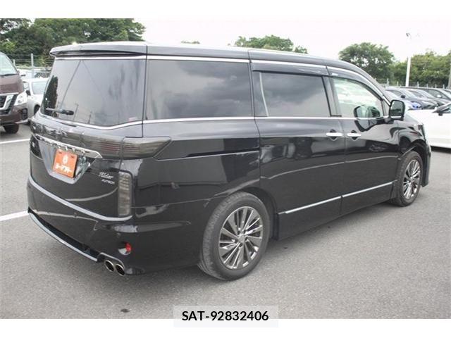 Nissan ELGRAND 2019-03 7500457-4