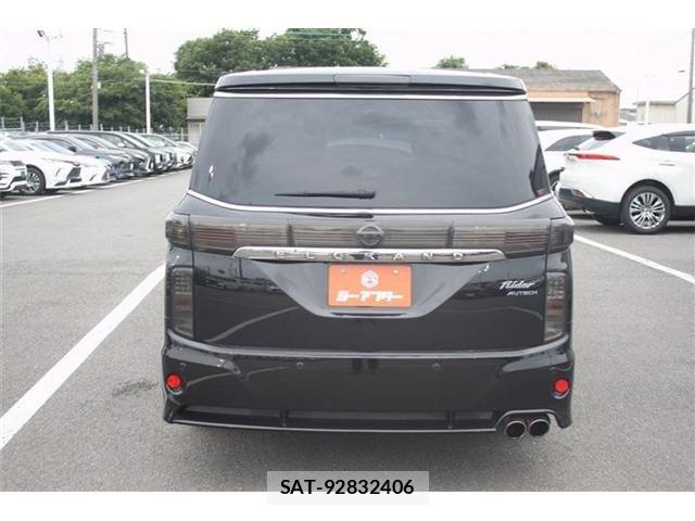Nissan ELGRAND 2019-03 7500457-5