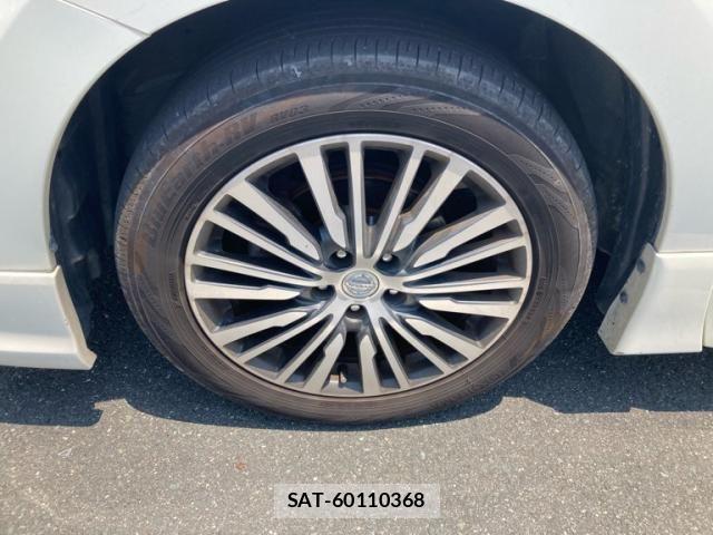 Nissan ELGRAND 2015-08 7500461-10