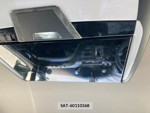 Nissan ELGRAND 2015-08 7500461-17