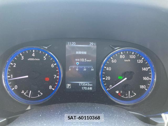 Nissan ELGRAND 2015-08 7500461-24