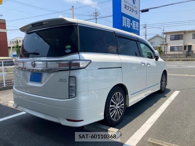 Nissan ELGRAND 2015-08 7500461-2