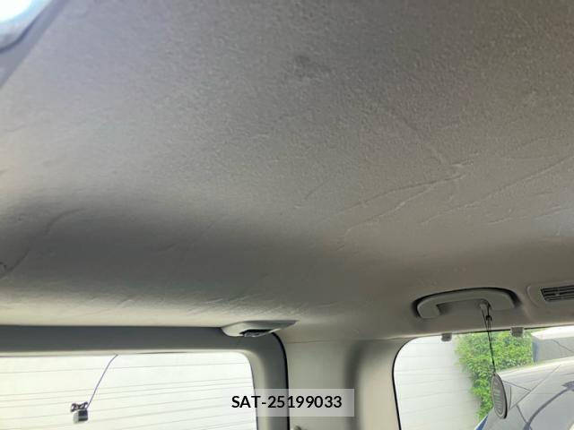 Nissan ELGRAND 2011-09 7562077-14