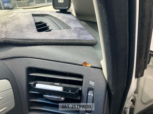 Nissan ELGRAND 2011-09 7562077-18