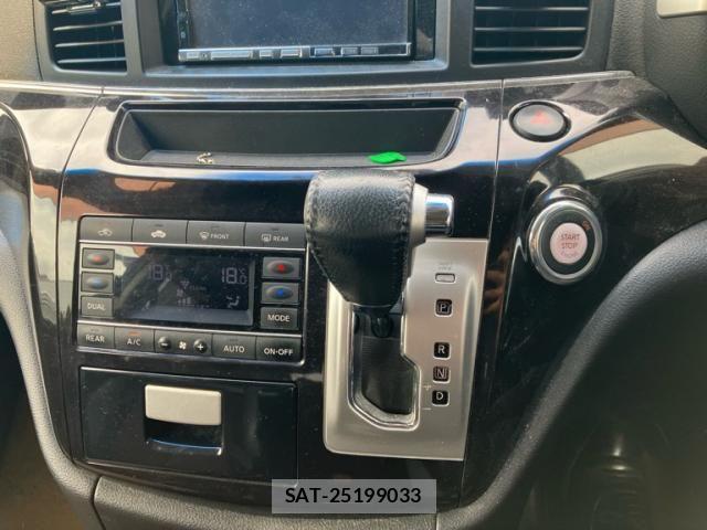 Nissan ELGRAND 2011-09 7562077-20