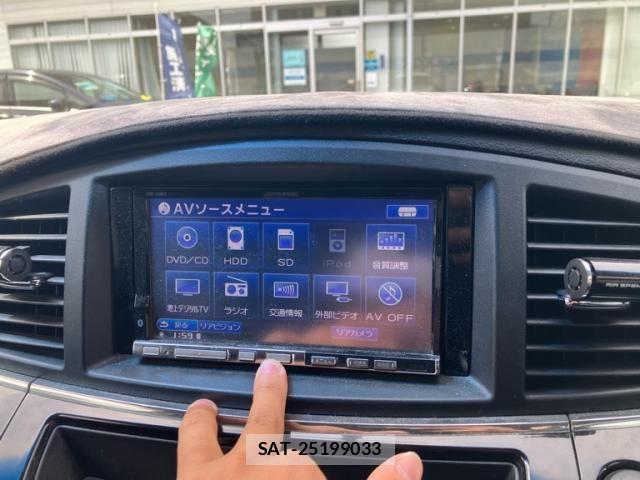 Nissan ELGRAND 2011-09 7562077-21