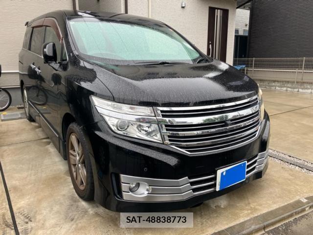 Nissan ELGRAND 2010-10 7616391-1