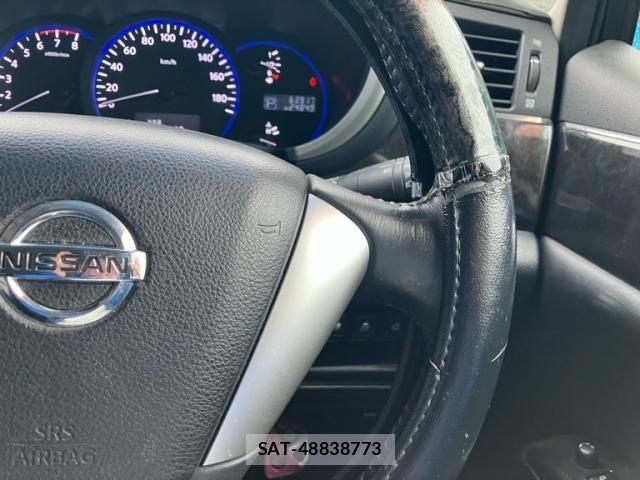 Nissan ELGRAND 2010-10 7616391-20