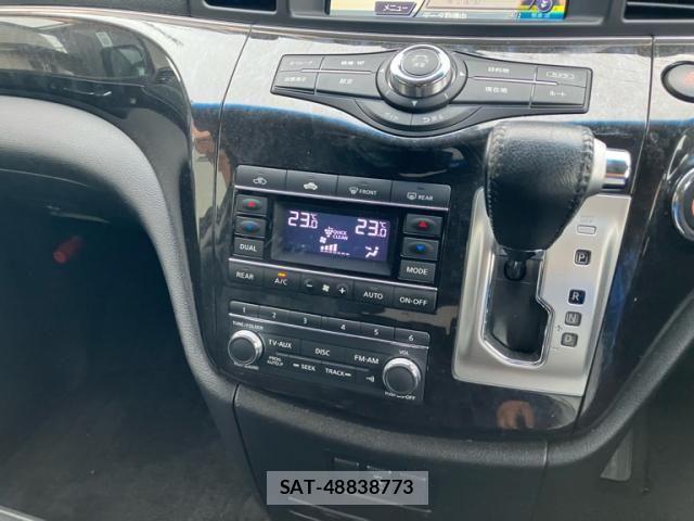 Nissan ELGRAND 2010-10 7616391-21