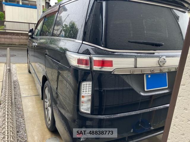 Nissan ELGRAND 2010-10 7616391-4