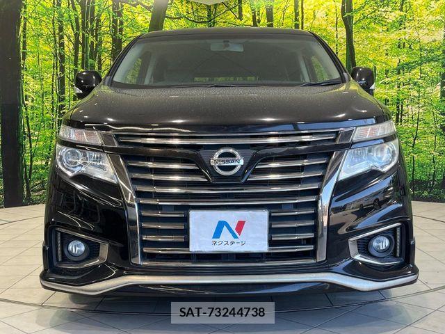 Nissan ELGRAND 2015-02 7616386-13