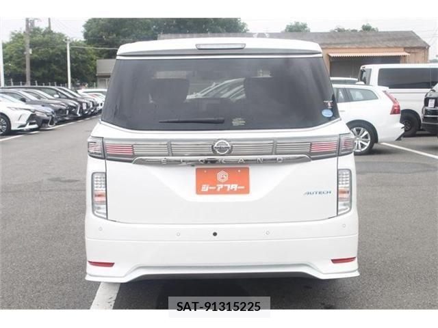 Nissan ELGRAND 2021-03 7616378-9