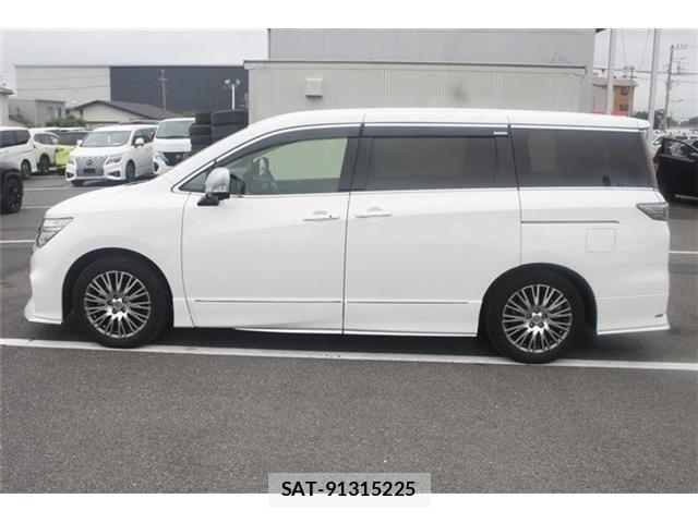 Nissan ELGRAND 2021-03 7616378-11