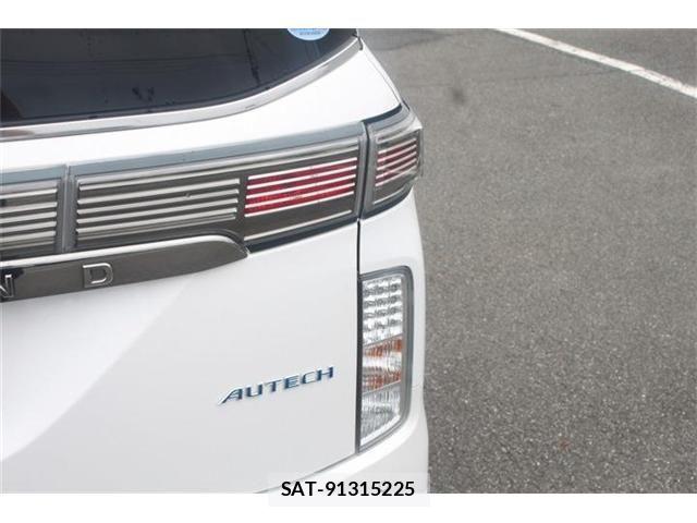 Nissan ELGRAND 2021-03 7616378-17