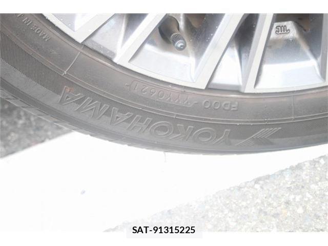 Nissan ELGRAND 2021-03 7616378-23