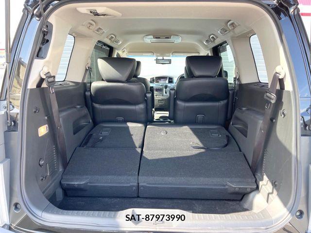 Nissan ELGRAND 2017-06 7616388-10