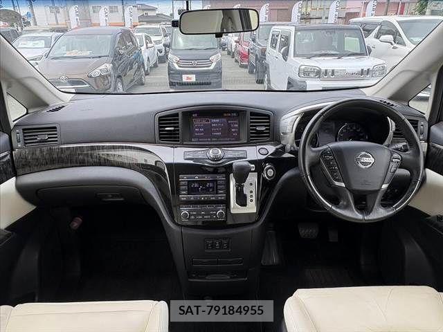 Nissan ELGRAND 2016-12 7616389-1