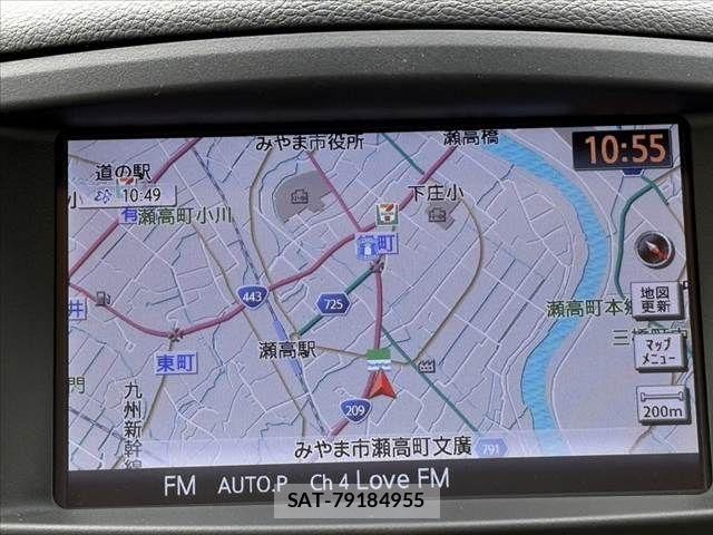 Nissan ELGRAND 2016-12 7616389-24