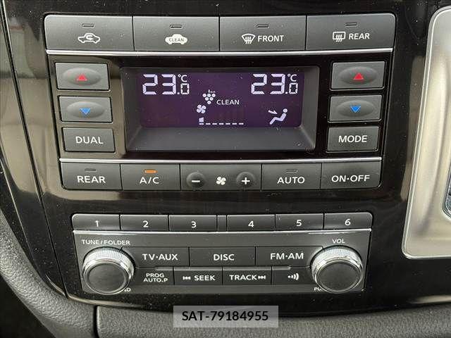 Nissan ELGRAND 2016-12 7616389-26