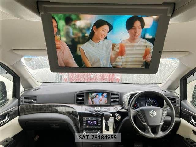 Nissan ELGRAND 2016-12 7616389-2
