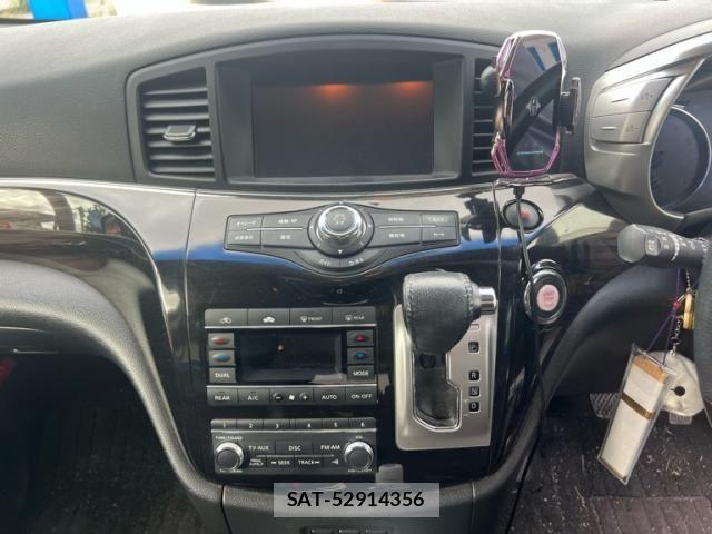 Nissan ELGRAND 2015-11 7616390-13