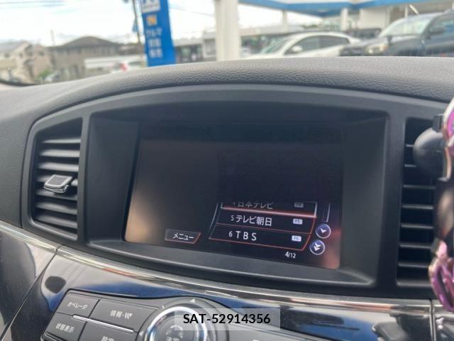 Nissan ELGRAND 2015-11 7616390-19