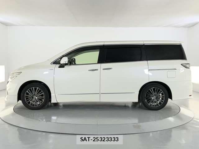 Nissan ELGRAND 2018-04 7616385-2