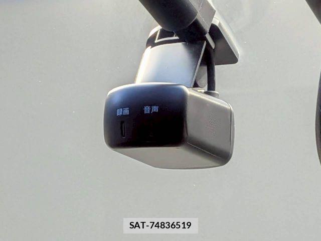 Nissan ELGRAND 2021-02 7723039-9