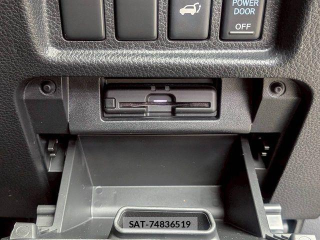 Nissan ELGRAND 2021-02 7723039-7
