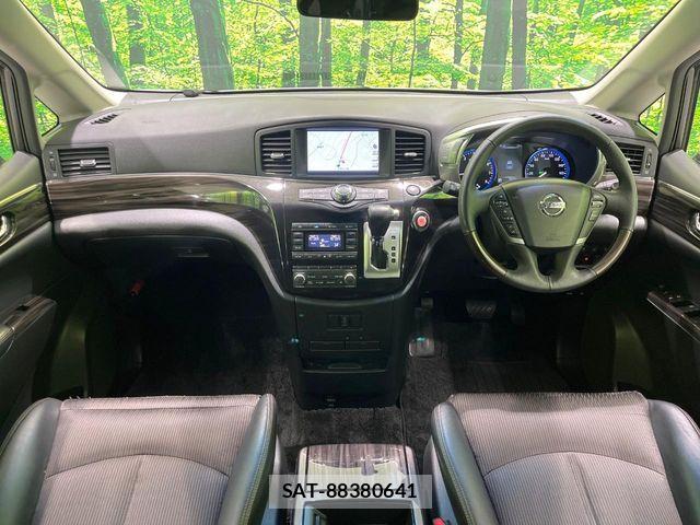 Nissan ELGRAND 2016-11 7723048-1