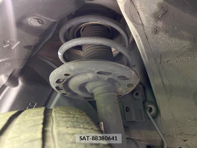 Nissan ELGRAND 2016-11 7723048-19