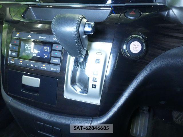 Nissan ELGRAND 2019-02 7723046-15