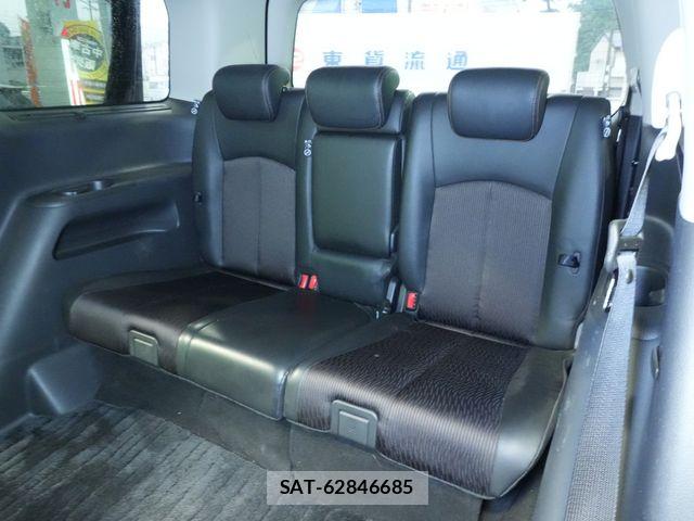 Nissan ELGRAND 2019-02 7723046-25