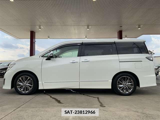 Nissan ELGRAND 2015-08 7723055-10