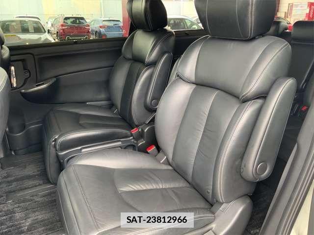 Nissan ELGRAND 2015-08 7723055-14