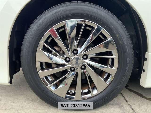 Nissan ELGRAND 2015-08 7723055-18