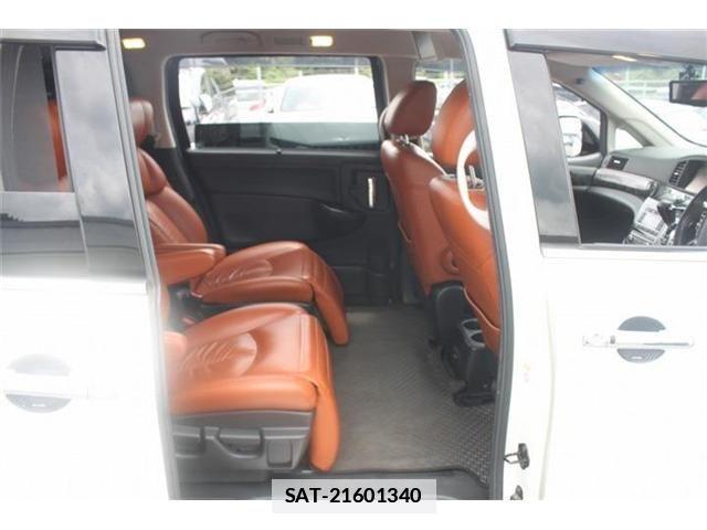 Nissan ELGRAND 2018-11 7723057-23