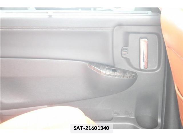 Nissan ELGRAND 2018-11 7723057-24