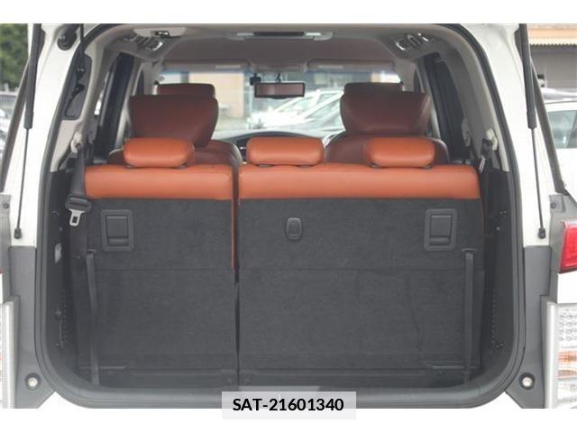 Nissan ELGRAND 2018-11 7723057-27
